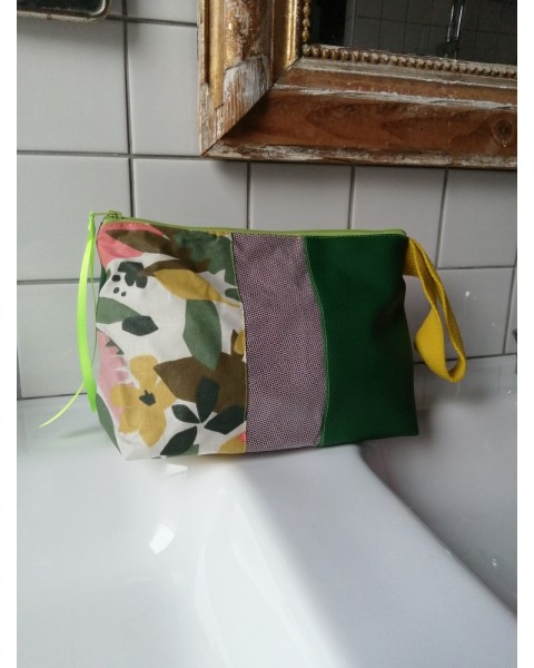 Trousse de toilette...